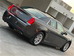 کرایسلەر 300